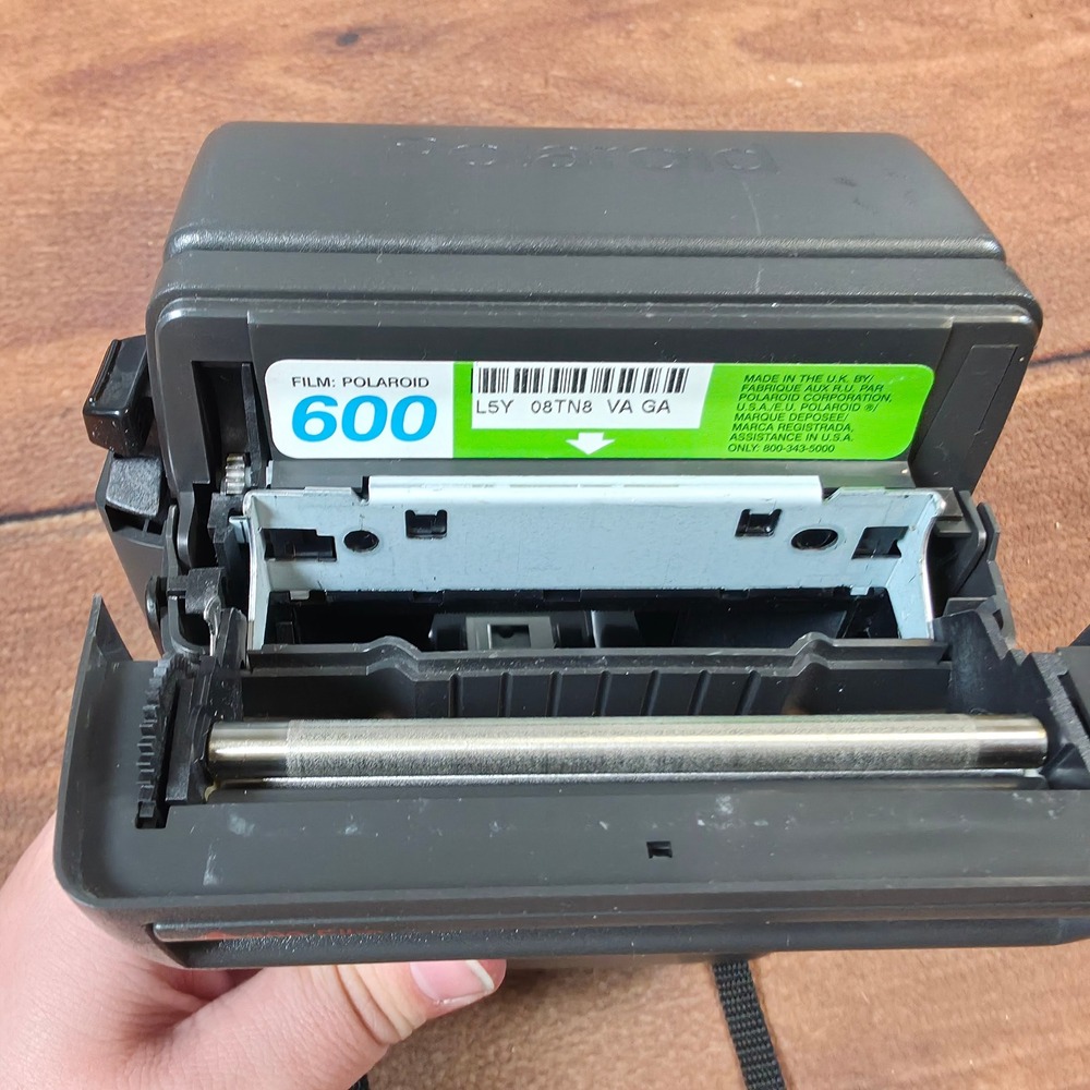 Polaroid OneStep AutoFocus Camera Dark Grey Excellent 600 Film AF - Picture 7 of 7